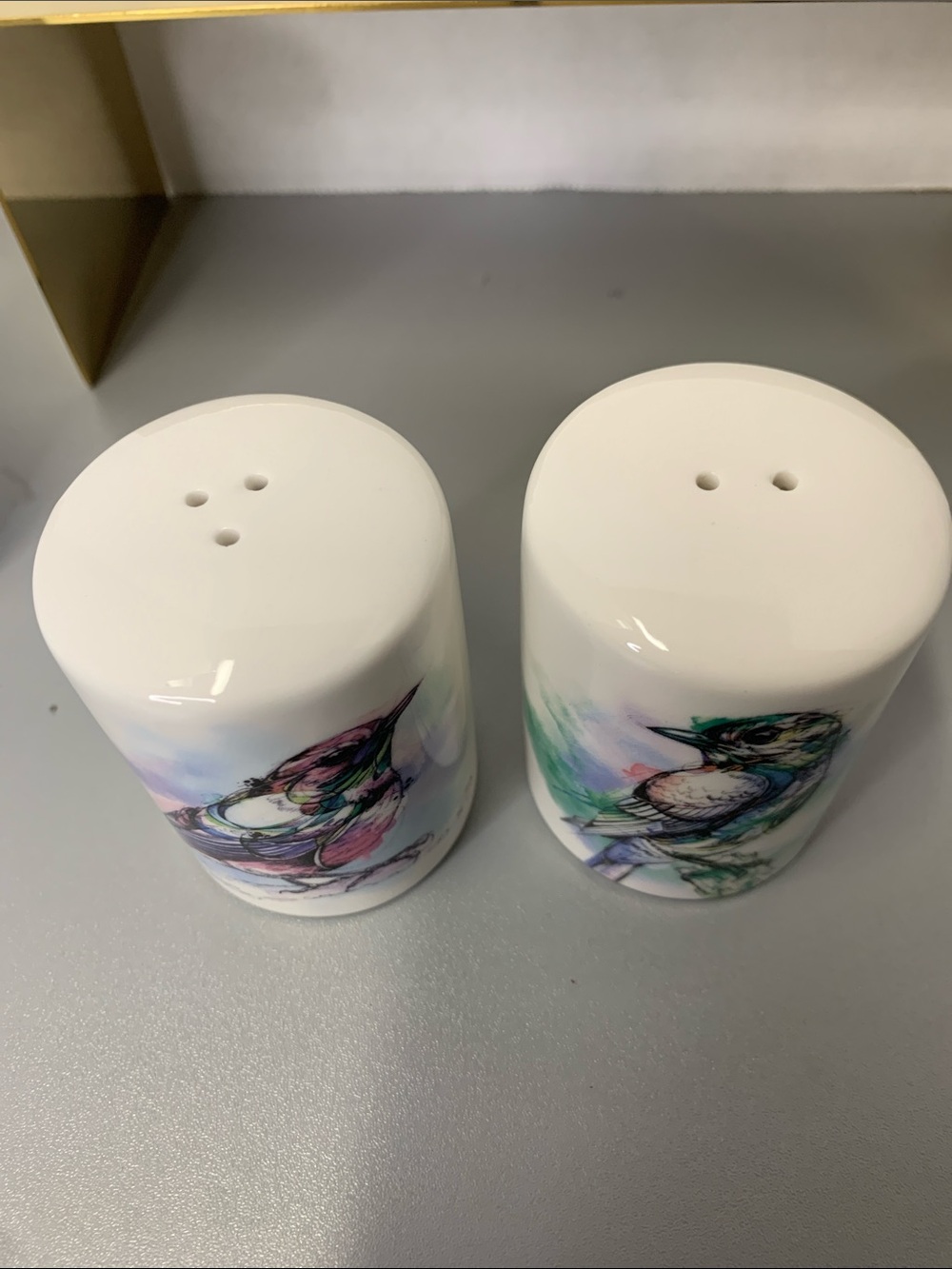 Ceramic Bird Salt and Pepper Shakers in Multicolor - Picture 6 of 10